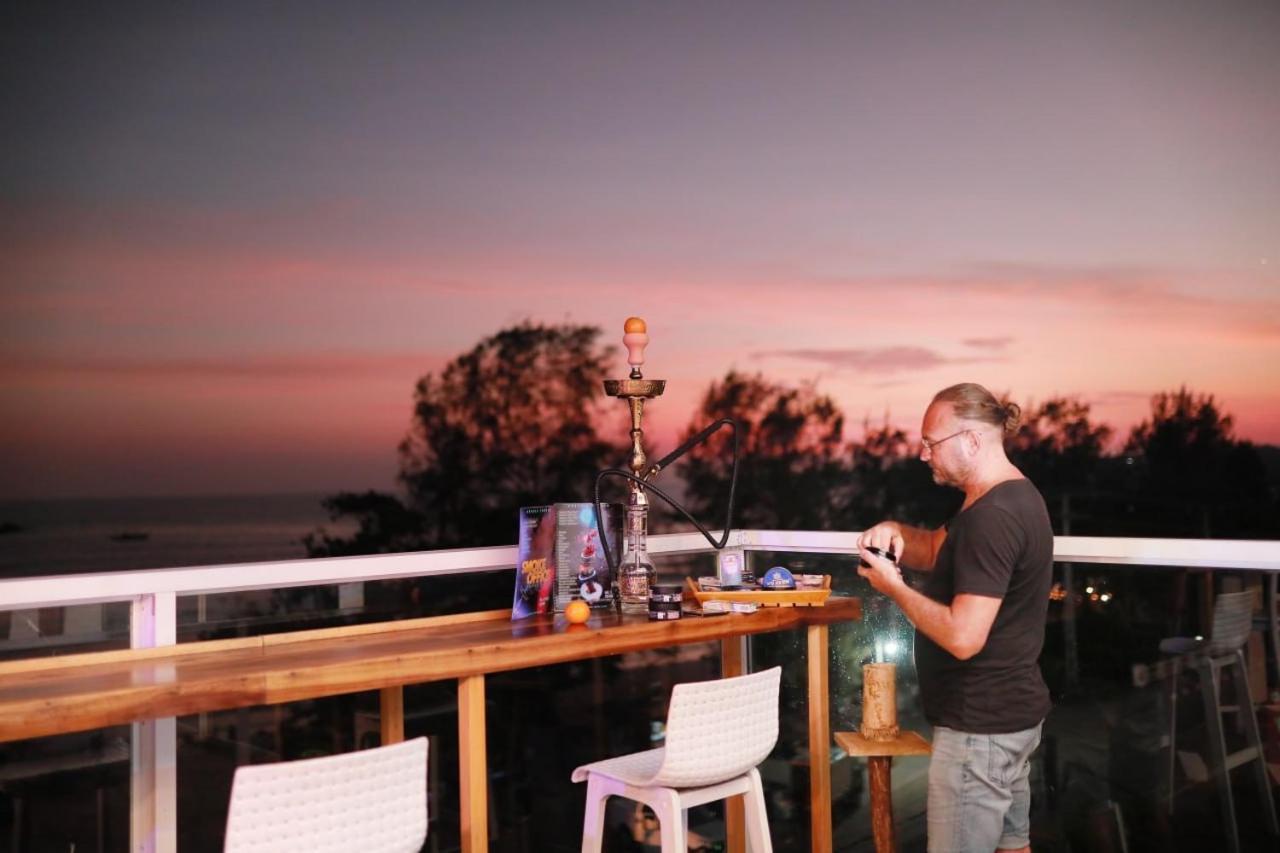 O2 Weligama Hotel & Spa エクステリア 写真